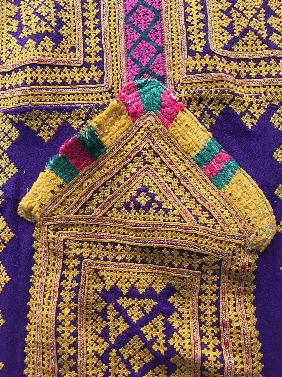 1103 SOLD Vintage Sindh Tunic Fragment with Superb Embroidery