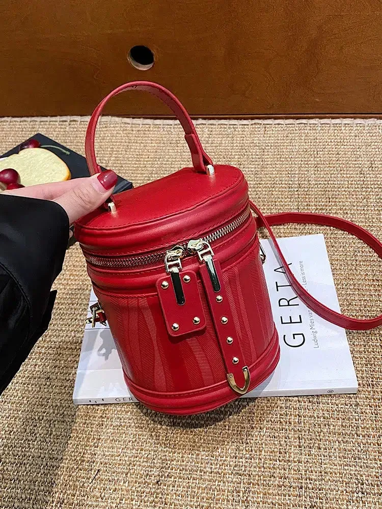 Adjustable Strap Bucket Shaped Bag