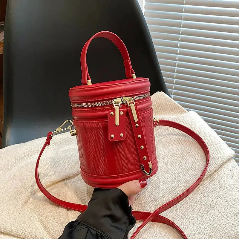 Adjustable Strap Bucket Shaped Bag
