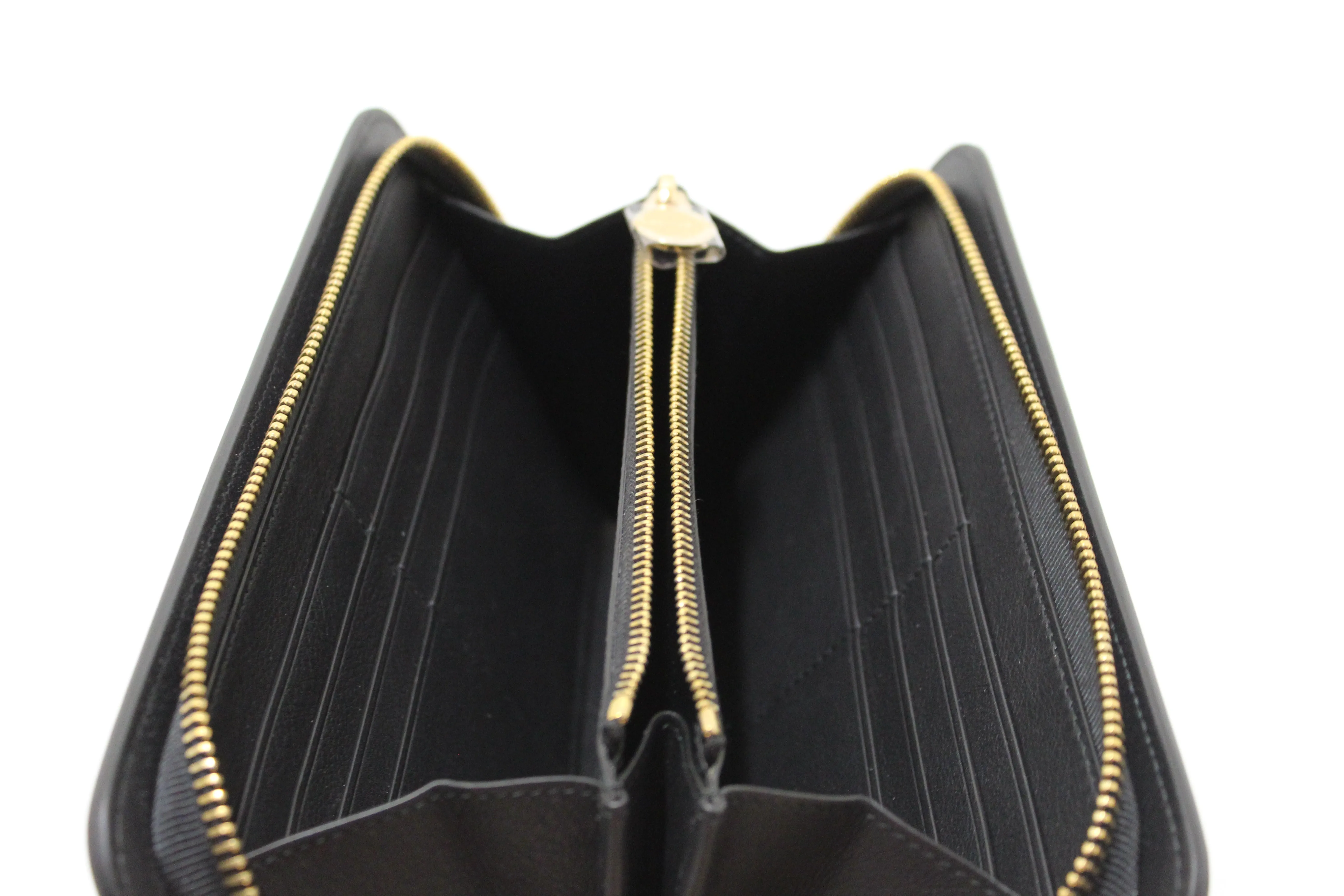 Authentic NEW Tiffany & Co. Black Calfskin Leather Large Long Zippy Wallet