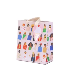 CAS Friends Are Family Medium Gift Bag