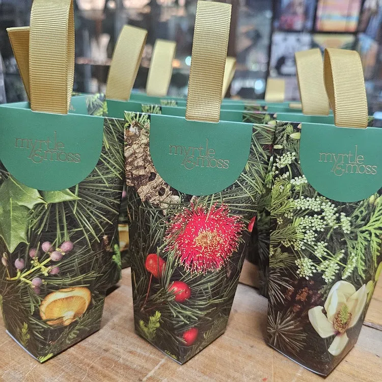 CHRISTMAS HAND CREAM IN HANGING ORNAMENT BOX