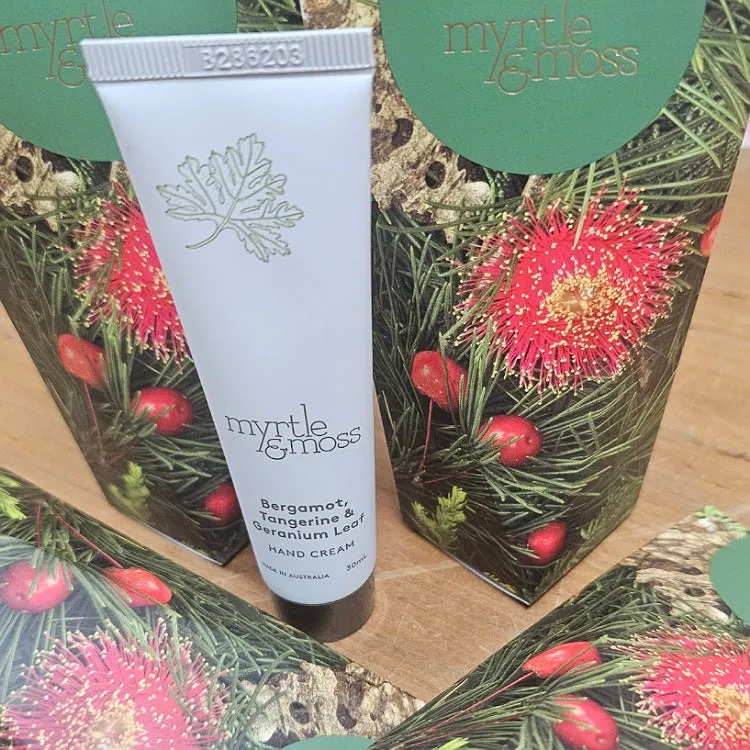 CHRISTMAS HAND CREAM IN HANGING ORNAMENT BOX