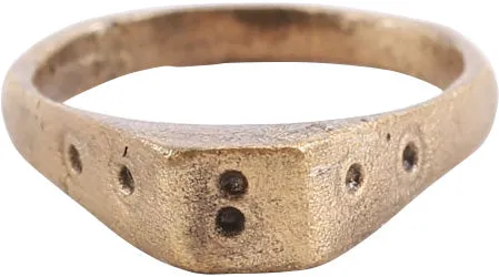 EUROPEAN NOBLE WOMAN’S RING, C.1300, SIZE 4 1/2
