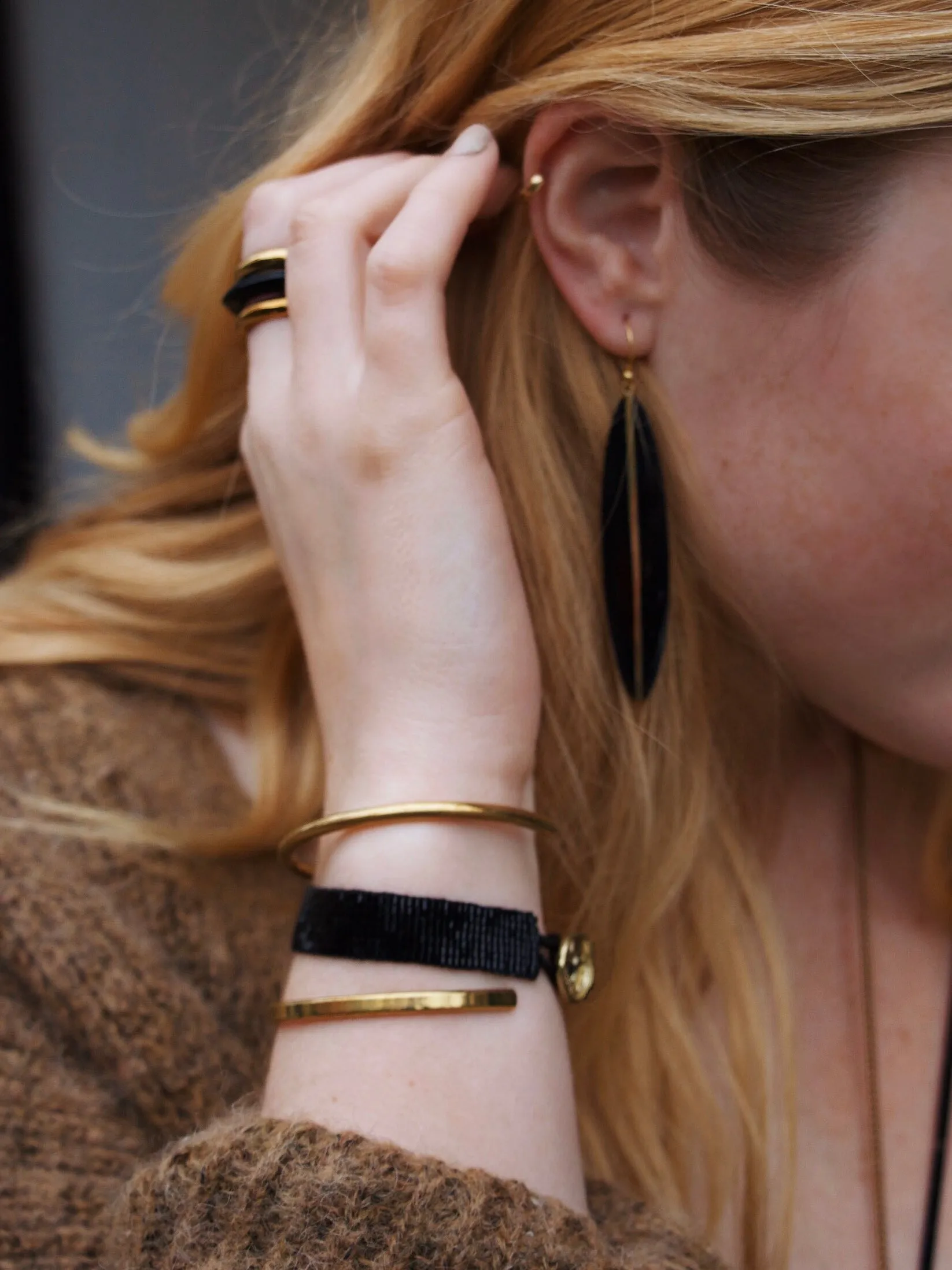 Fanned Stacked Ring - Brass & Black