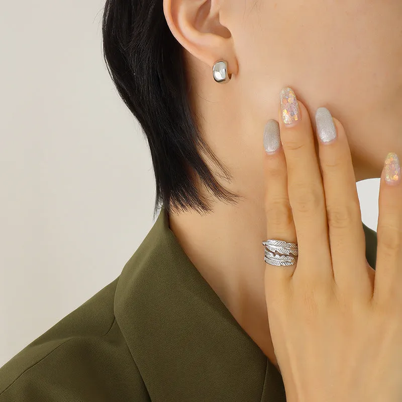 Golden Titan Curve Earrings - Everyday Genie Collection