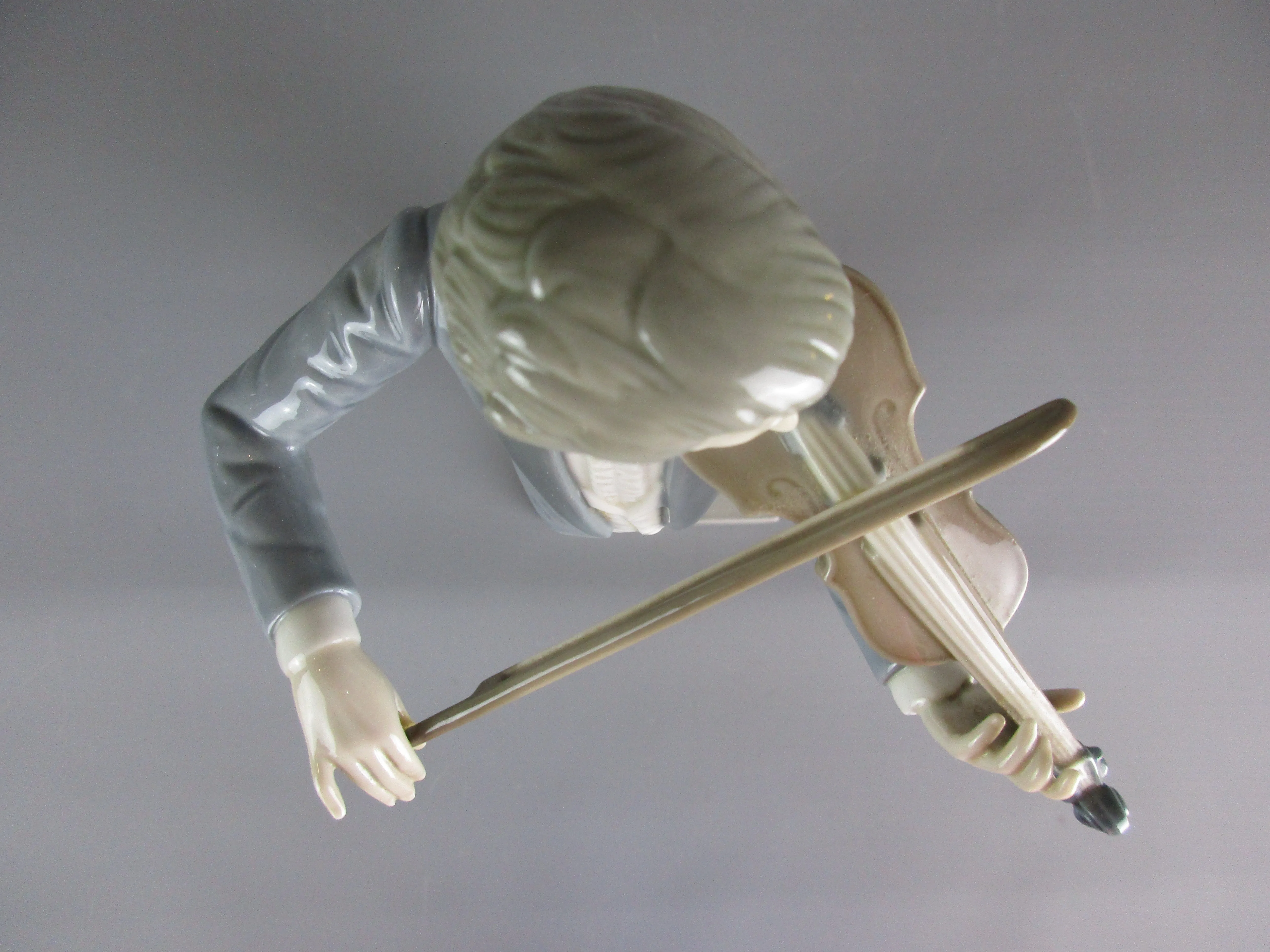 Llandro Violinist Statue Sculpture Figurine Vintage