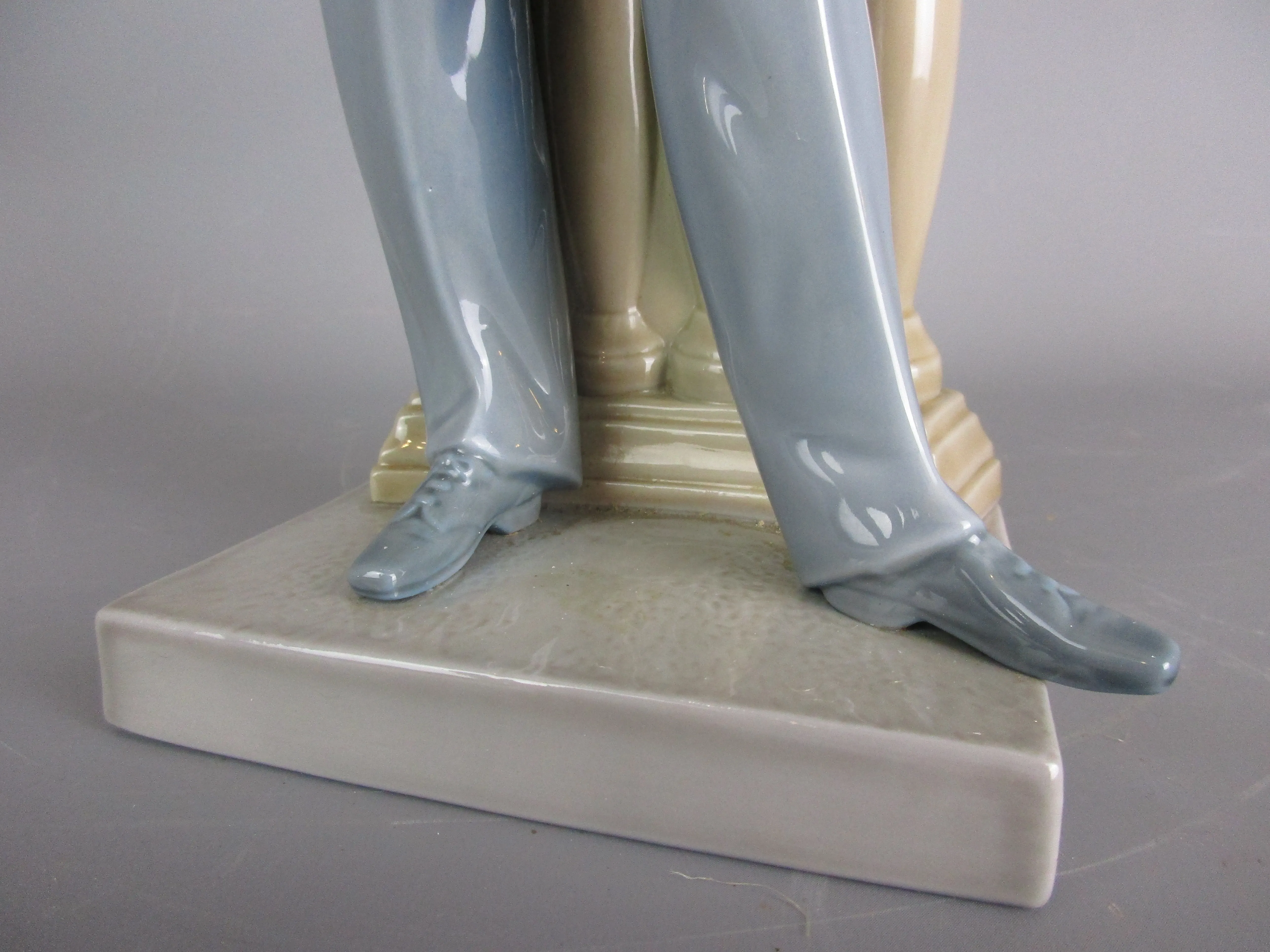 Llandro Violinist Statue Sculpture Figurine Vintage