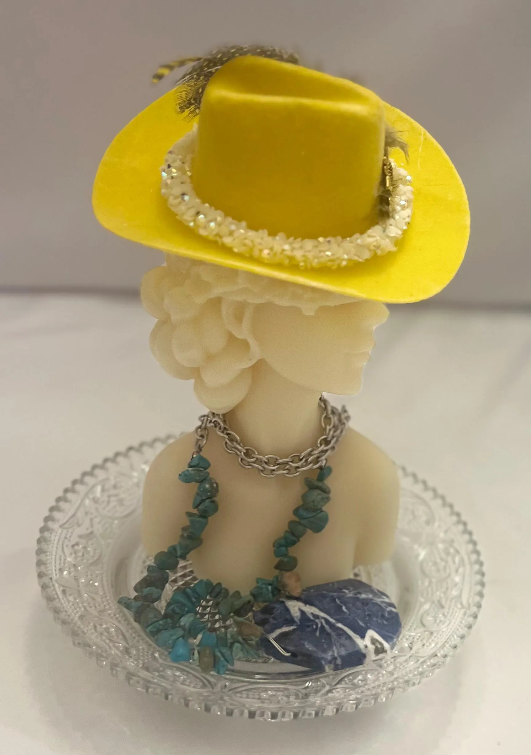 Meaningful Lady - Sunflower Glam - Mission Journey Based Sculptural Candle - Curated Bundle Set