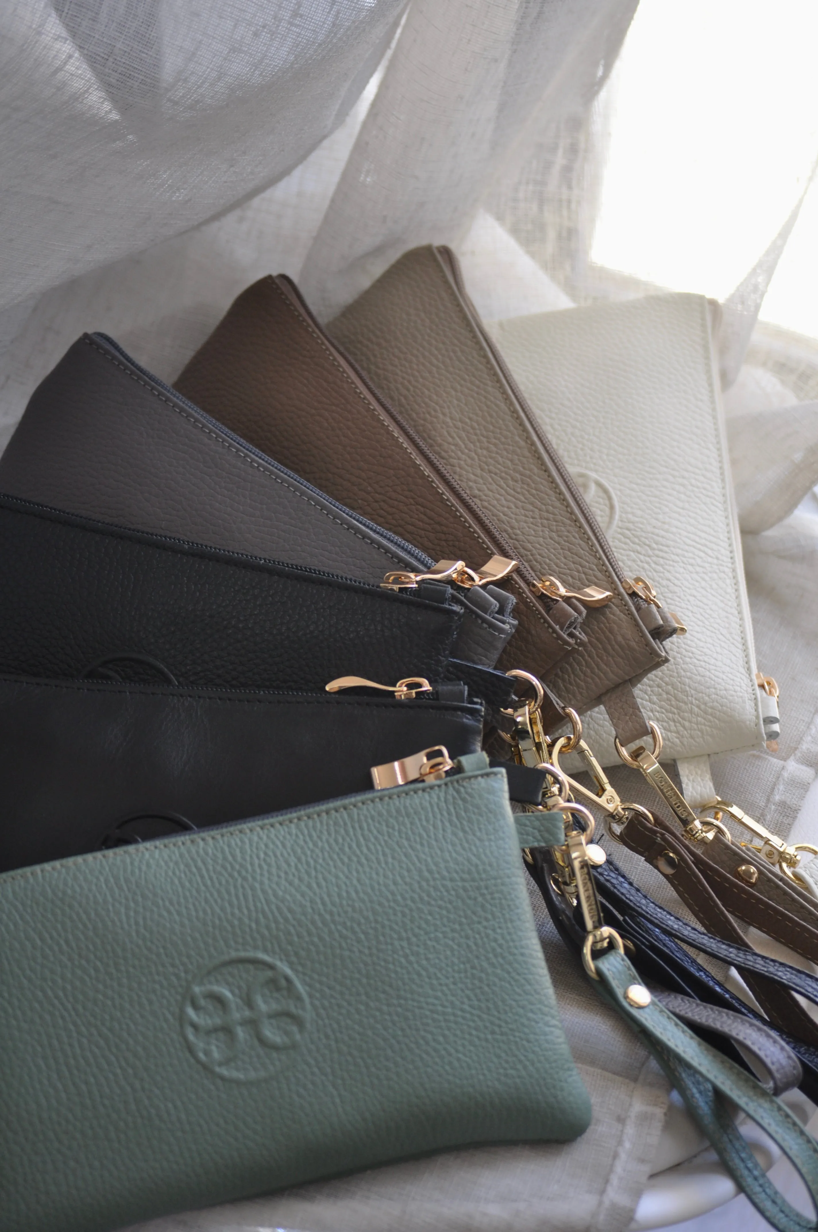 Polly Leather  Pouch - Biscotti