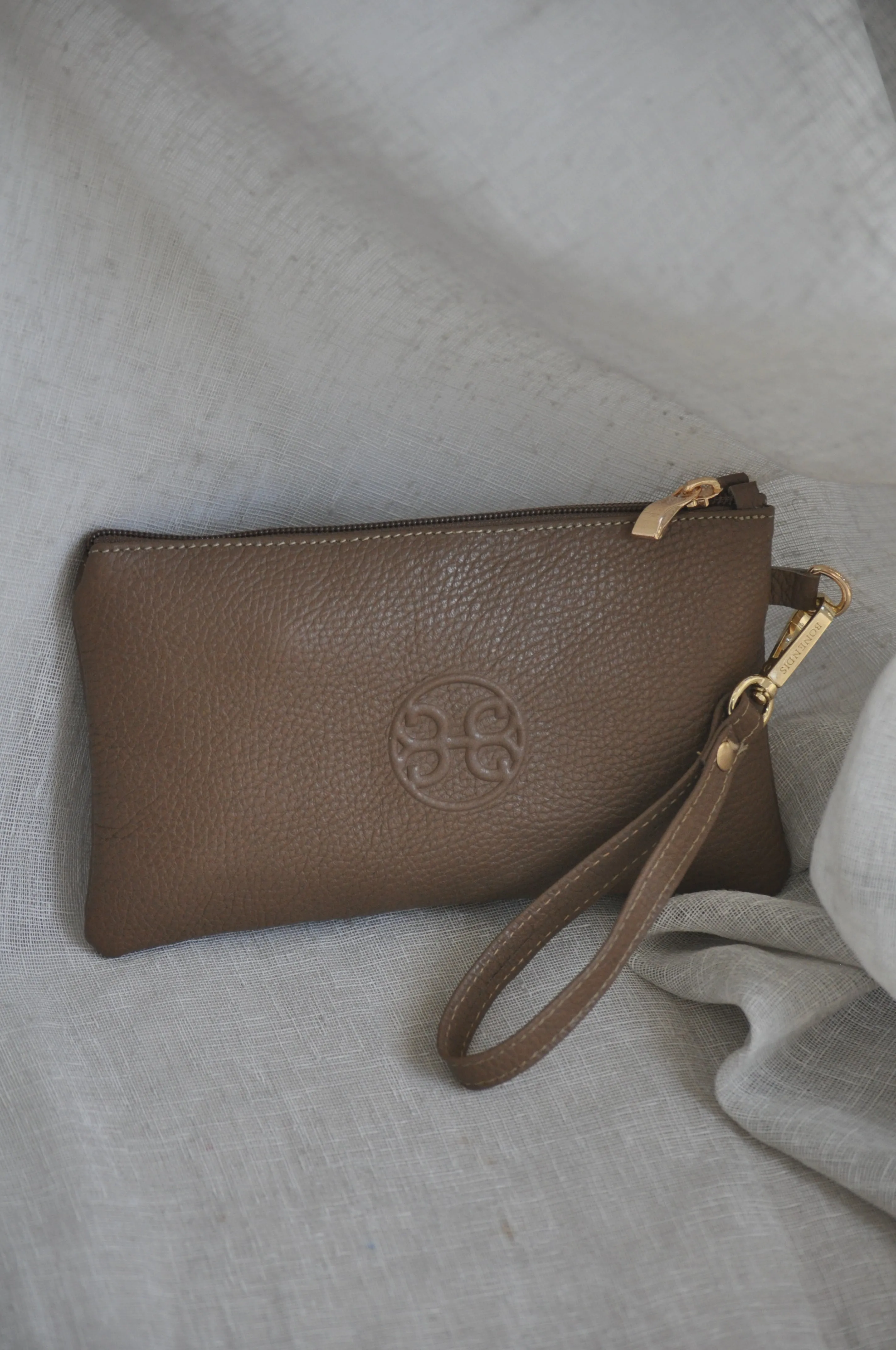 Polly Leather  Pouch - Biscotti