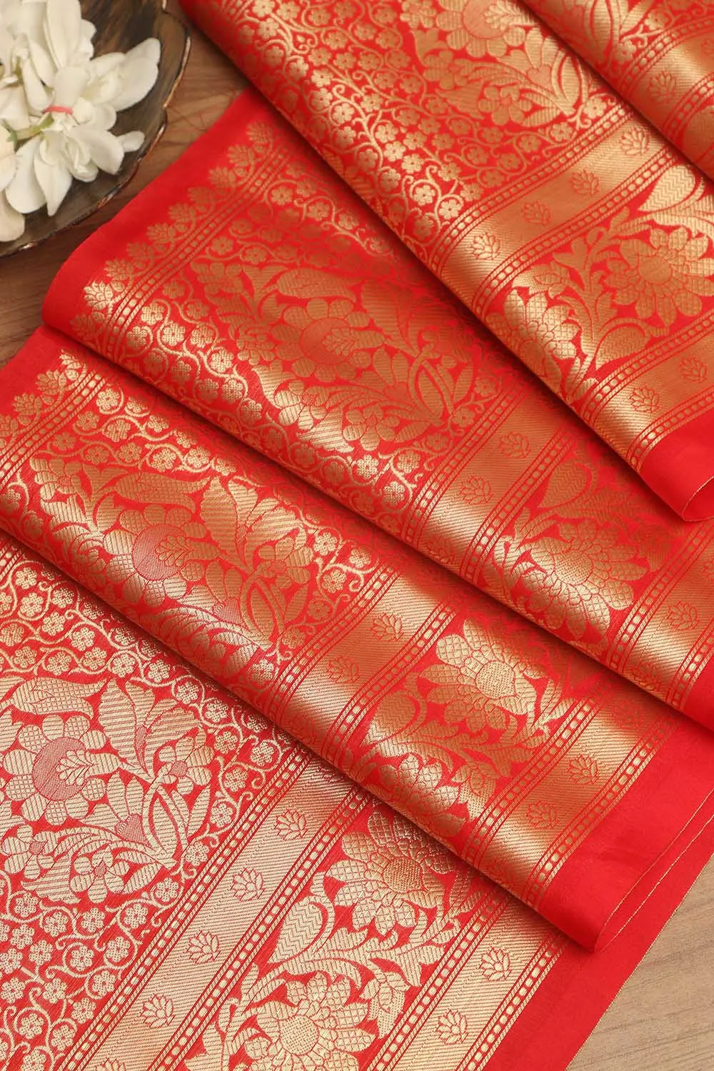 Red Banarasi Silk Lace : Elegant & Stylish