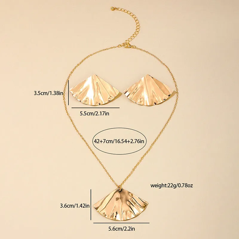 Seashell Chic Jewelry Set for Beach Getaways