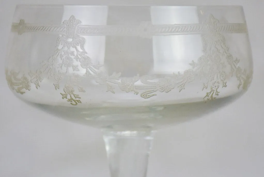 Set of 10 Napoleon III champagne cups with pretty engravings