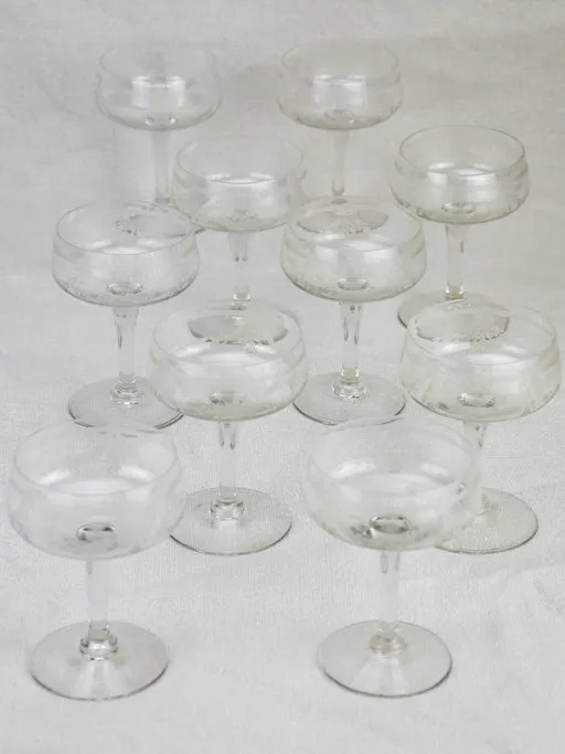 Set of 10 Napoleon III champagne cups with pretty engravings