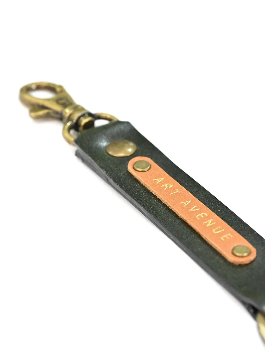 STYLISH LEATHER KEYCHAIN 3