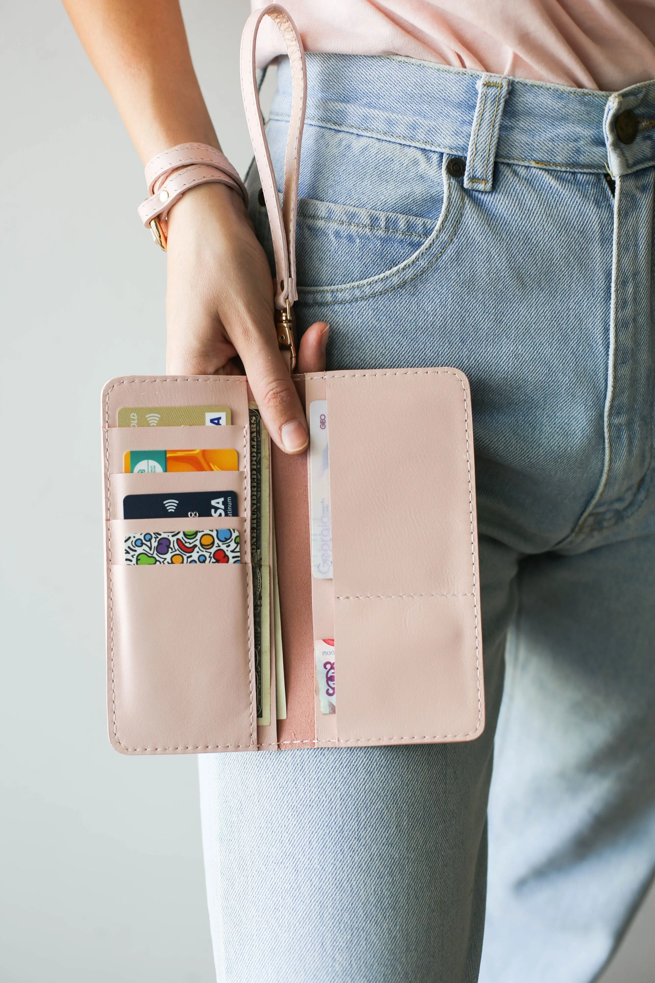 Women's Bifold Pink Leather Wallet - N01 - Ring Closure